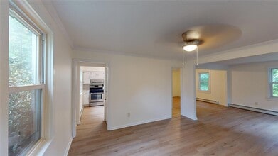 406 Christian Herald Rd in Valley Cottage, NY - Building Photo - Building Photo