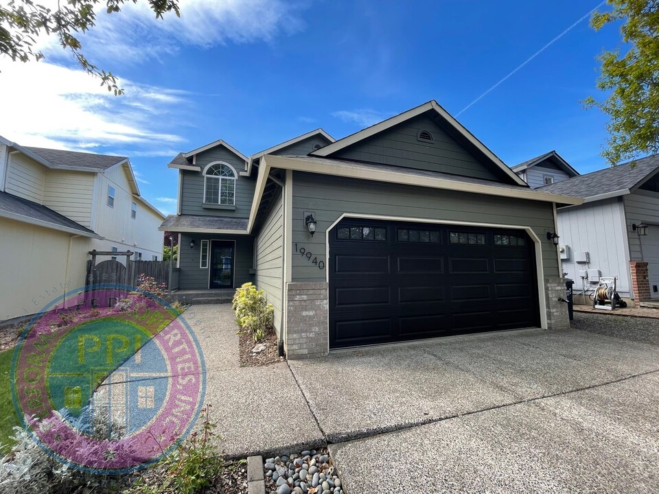 19940 SW Stokesay Ln in Beaverton, OR - Foto de edificio