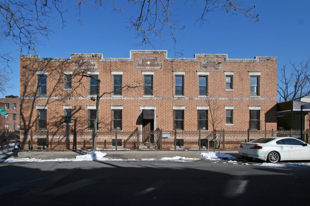 1089 Belmont Ave in Brooklyn, NY - Building Photo