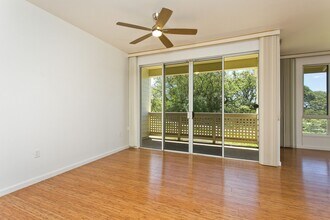 1329 Moanalualani Way in Honolulu, HI - Building Photo - Building Photo