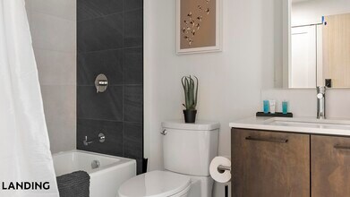 632 Howard Rd SE in Washington, DC - Foto de edificio - Building Photo