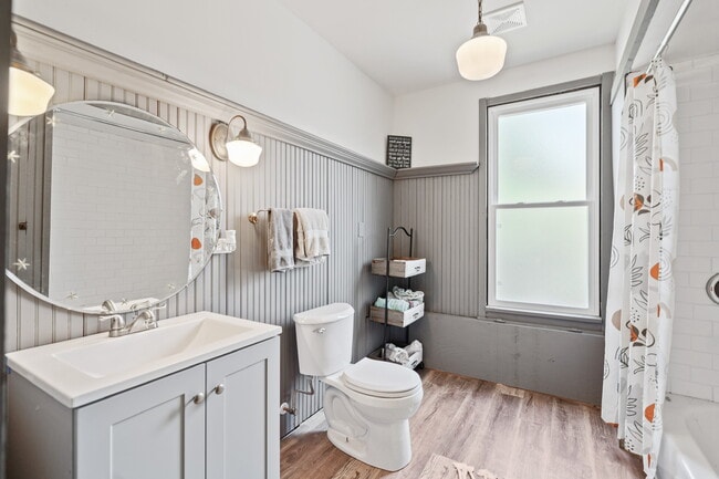 133 Meade Ave, Unit 1