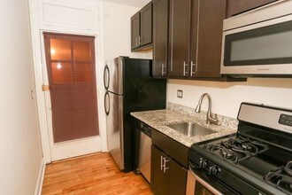 4725 N Leavitt St-Unit -32026 in Chicago, IL - Building Photo - Building Photo