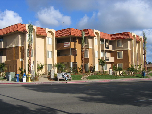 Alta Vista Apartments in San Diego, CA - Building Photo - Building Photo