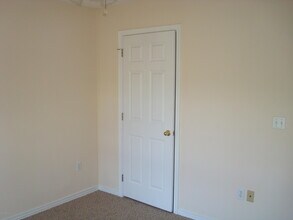 7501 Cliff Cottage Dr in Jacksonville, FL - Building Photo - Building Photo