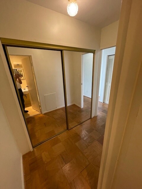property at 10401 Grosvenor Pl
