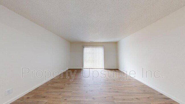 1282 Wurch Way photo'