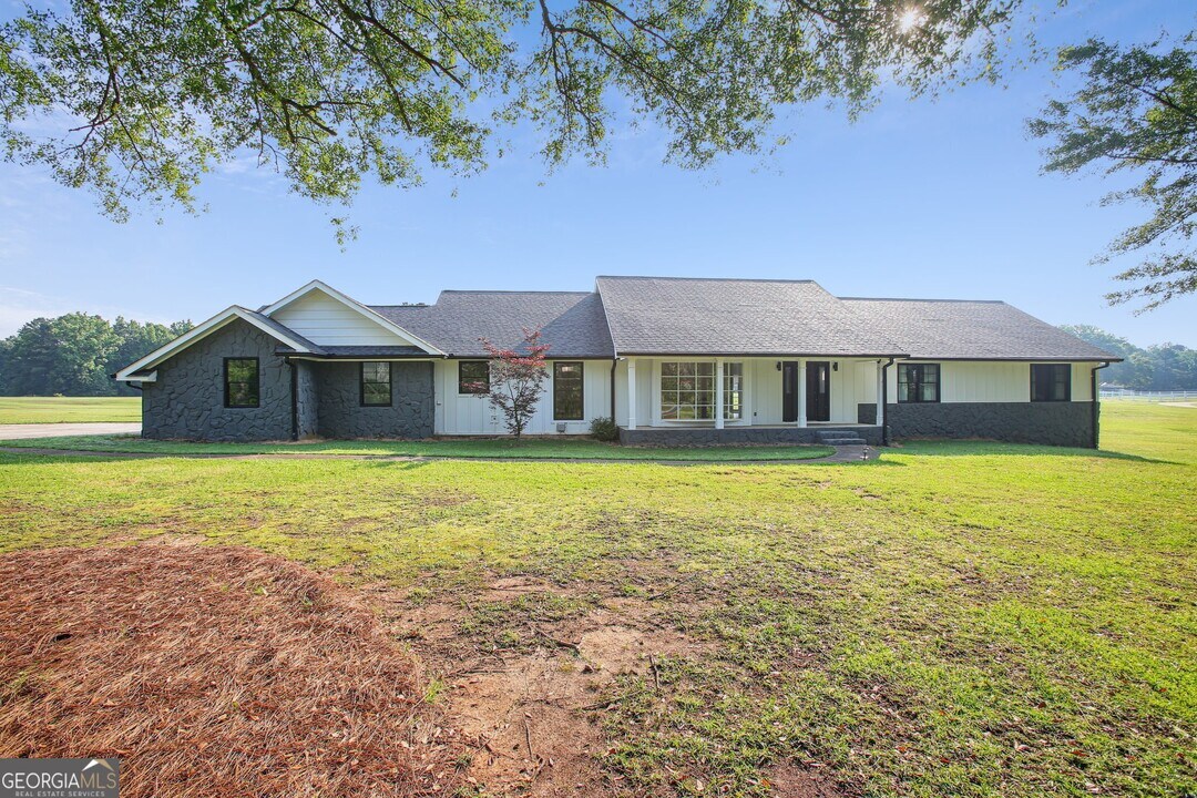 120 Red Fox Run in Fayetteville, GA - Building Photo