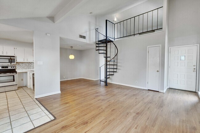 1714 Timber Ridge Dr in Austin, TX - Building Photo - Building Photo