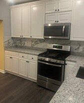 600 N Decker Ave in Baltimore, MD - Building Photo