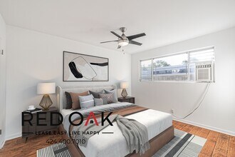 1051 N Ogden Dr in West Hollywood, CA - Building Photo - Building Photo