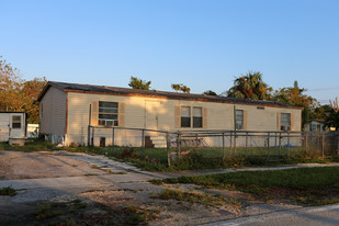 Plantation Mobile Home Park Apartments