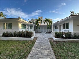 530 Santander Ave in Coral Gables, FL - Building Photo