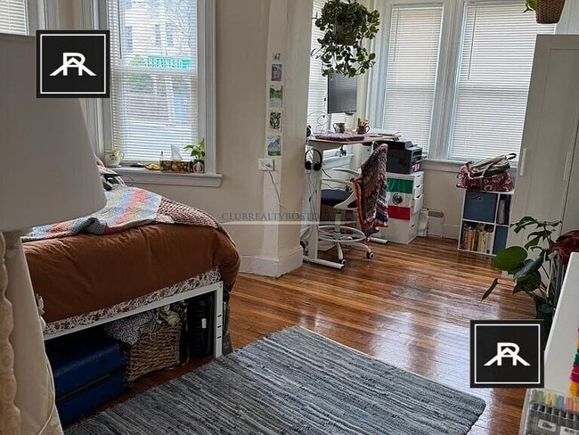 246 Kelton St in Boston, MA - Building Photo - Building Photo