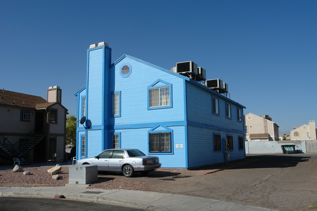 908 Staffordshire Cor in Las Vegas, NV - Building Photo - Building Photo