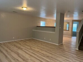 4522 Roxio Dr in San Antonio, TX - Building Photo - Building Photo