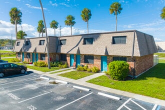 The Palms at Daytona in Daytona Beach, FL - Building Photo - Building Photo