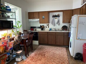 703 S State St, Unit #1 in Champaign, IL - Building Photo - Building Photo