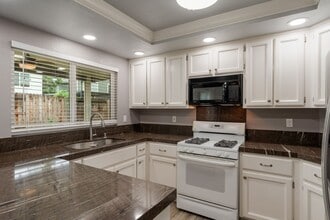 3740 Deer Walk Way in Antelope, CA - Building Photo - Building Photo