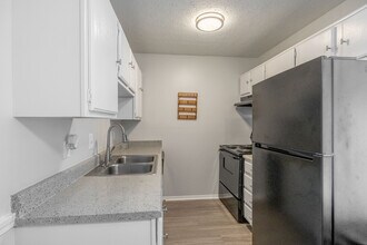 Glastonbury Woods in Nashville, TN - Foto de edificio - Interior Photo