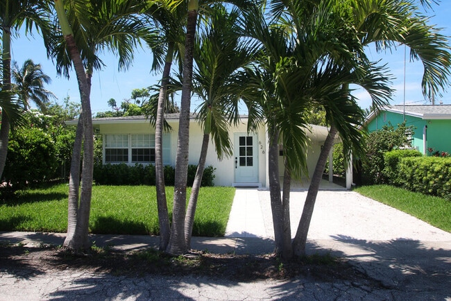 property at 626 Hunter St