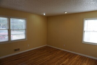 2319 32nd St in Lubbock, TX - Building Photo - Building Photo