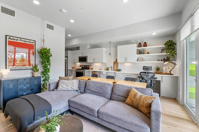 property at 4004 Banister Ln