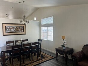 21247 Merlot Ln in Apple Valley, CA - Building Photo - Building Photo