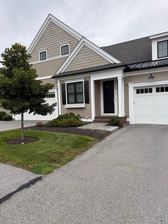 property at 5 Eagle Ln