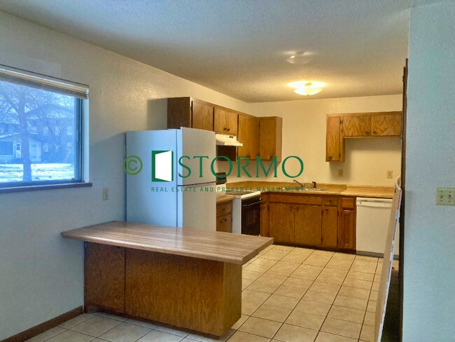 525 14th St S, Unit 1 in St. Cloud, MN - Building Photo - Building Photo