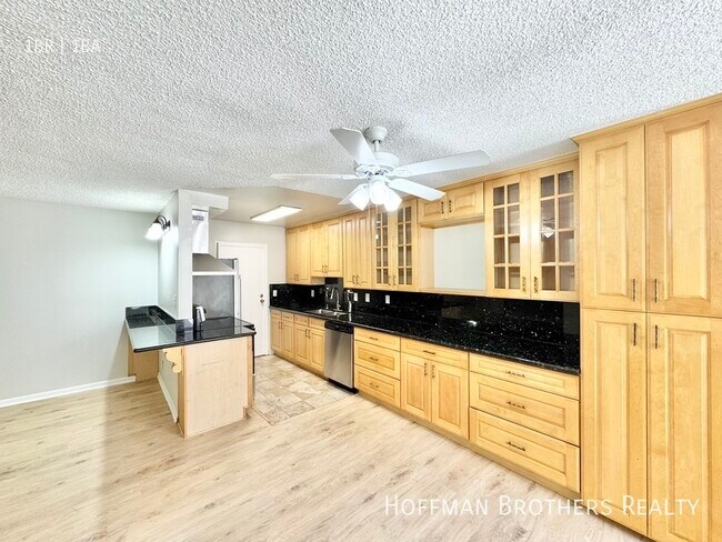 Sycamore Villas in Los Angeles, CA - Building Photo - Building Photo