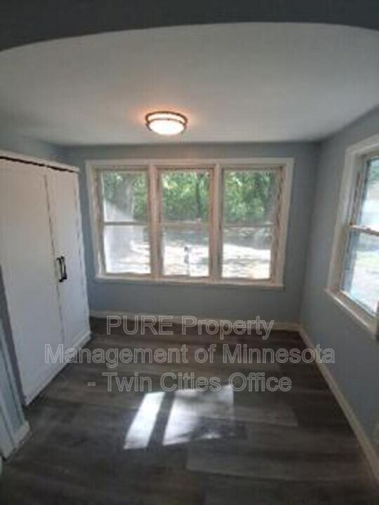 7217 63rd Ave N in Minneapolis, MN - Building Photo