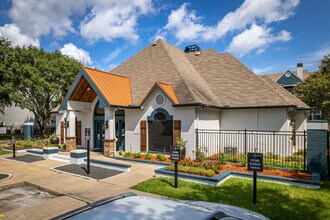 Derby at Steeplechase in Houston, TX - Building Photo - Building Photo