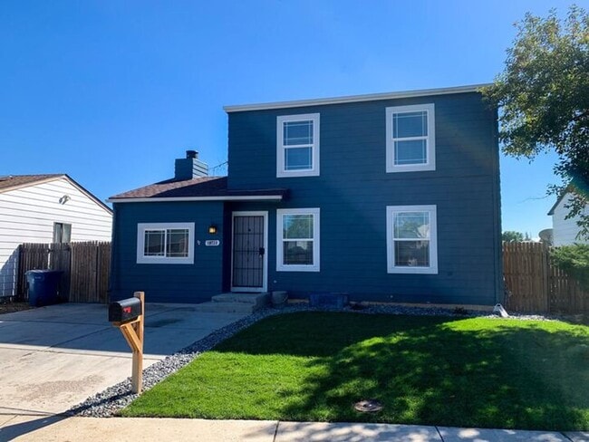10720 Moore St in Westminster, CO - Building Photo - Building Photo