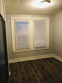 2002 S 65th St photo'