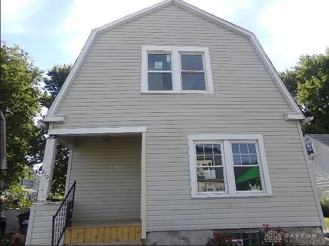 property at 210 S Hedges St