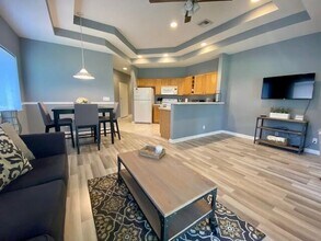 8379 Mulligan Cir in Port St. Lucie, FL - Building Photo - Building Photo