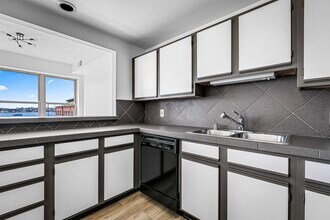 960 Fell St in Baltimore, MD - Building Photo - Building Photo