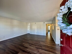 1422 Deerpond Ln in Virginia Beach, VA - Building Photo - Building Photo