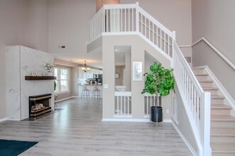 1892 Lindsay Ln, Unit 40 in Ann Arbor, MI - Foto de edificio - Building Photo