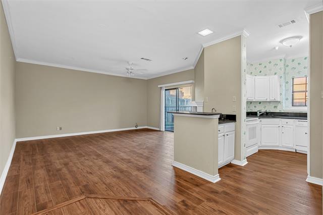 property at 6004 Auburndale Ave