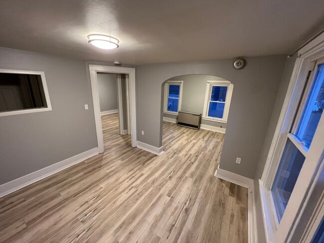 7 Mill St, Unit 7 Mill Upper