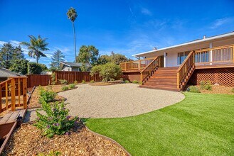 413 Hill St in Capitola, CA - Foto de edificio - Building Photo