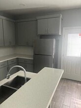 10 N 33rd Ln in McAllen, TX - Building Photo - Building Photo