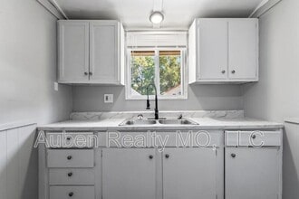 1300 S Appleton Ave in Independence, MO - Building Photo - Building Photo