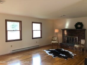 1220 Co Rte 22 in Ghent, NY - Building Photo - Building Photo