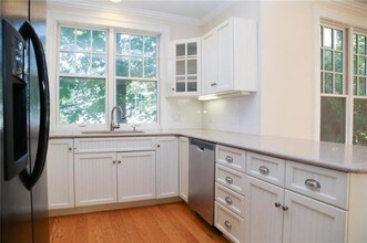 4 Kay Terrace in Newport, RI - Building Photo - Building Photo