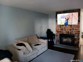 585 Park Rd in Waterbury, CT - Building Photo - Building Photo