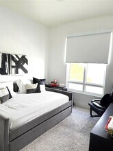 10265 NW 63rd Terrace in Doral, FL - Building Photo - Building Photo