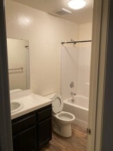 1527 Virmargo St in Visalia, CA - Building Photo - Building Photo